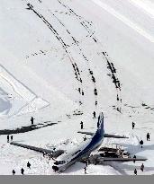 Air Nippon plane skids off runway in Sapporo, 1 injured